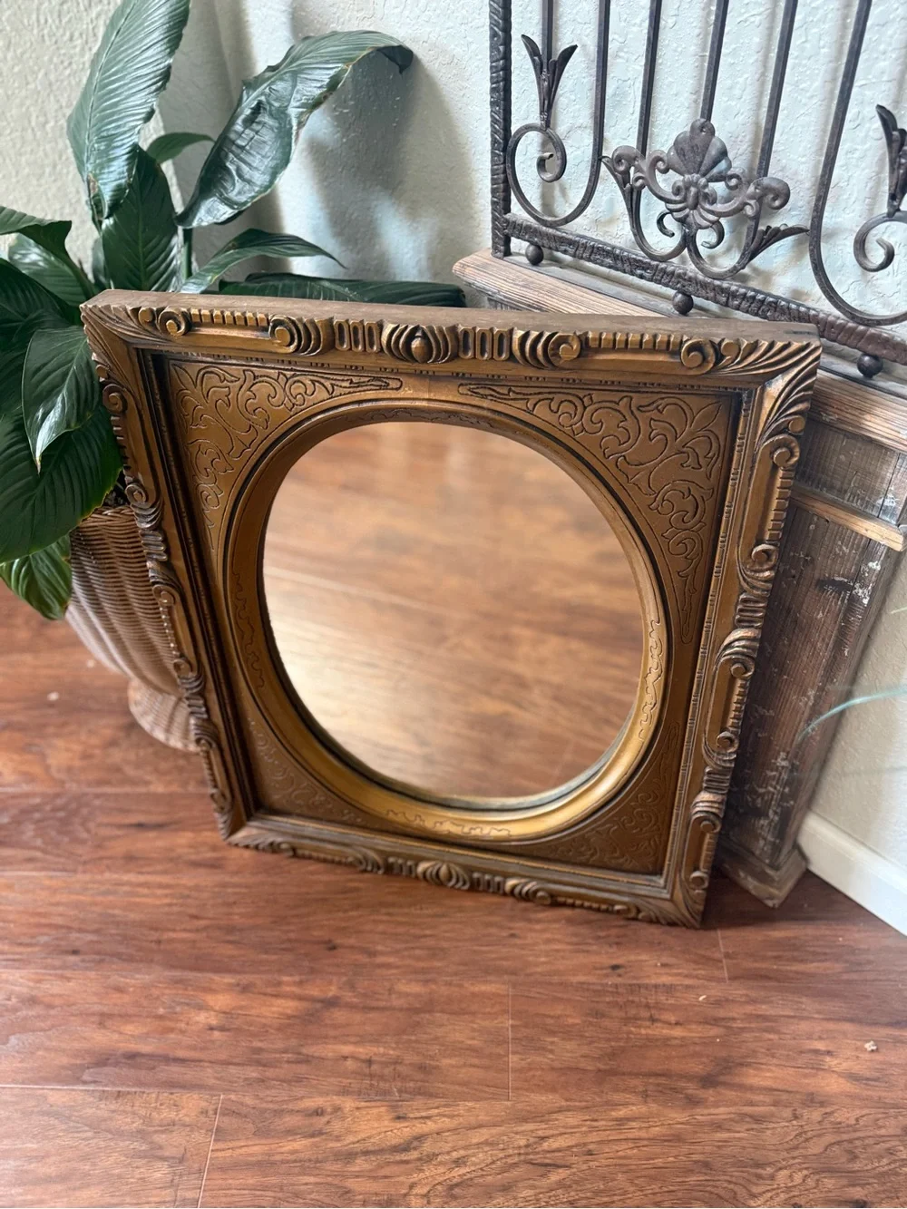 Vintage Gold Gilded Solid Wall Mirror With Oval Glass Mirror Hollywood Regency